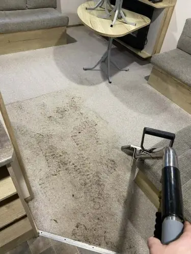 Muddy carpet clean