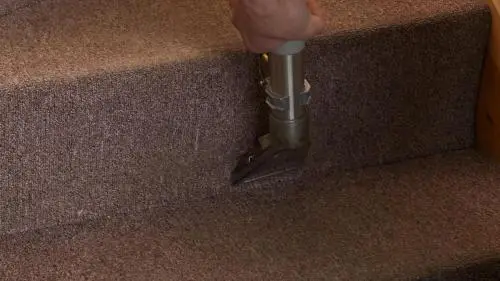 Vertical stair cleaning
